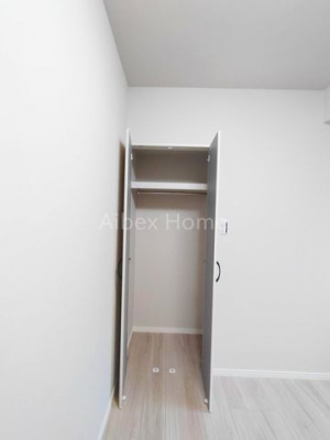 [@-