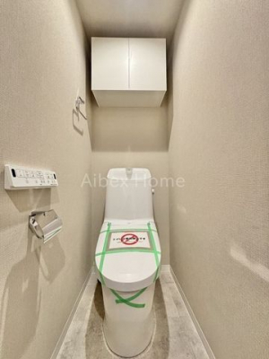 gC@-