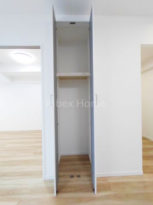 [@-