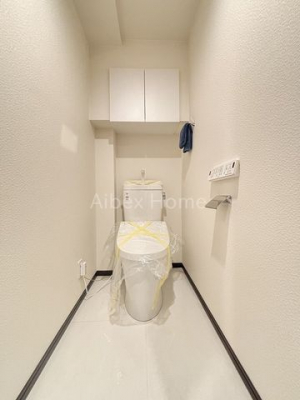 gC@-