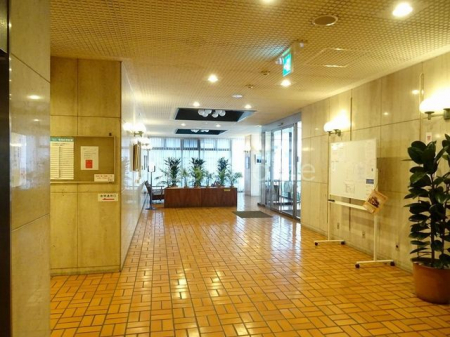 エントランス　-