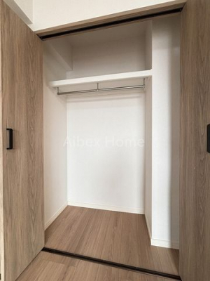 [@-