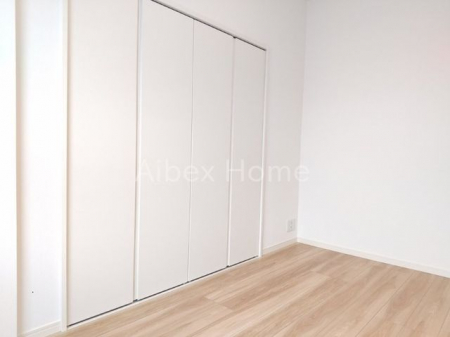 [@-