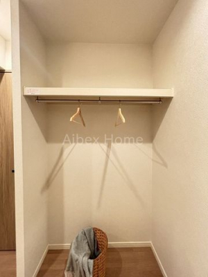 [@-