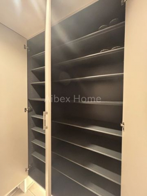 [@-