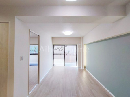 ���r���O�@-