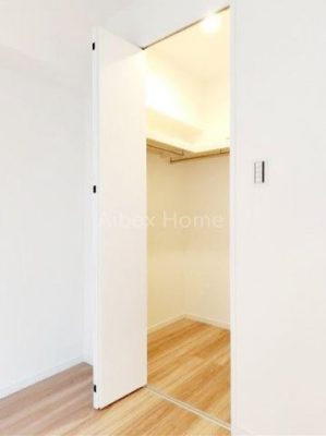 ���[�@�E�H�[�N�C���N���[�[�b�g