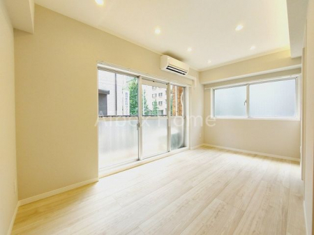 ���r���O�@-