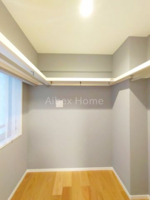 ���[�@�E�H�[�N�C���N���[�[�b�g