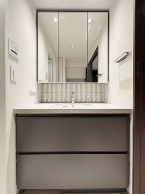 ���ʑ�E���ʏ��@-