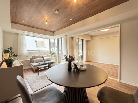 ���r���O�@-