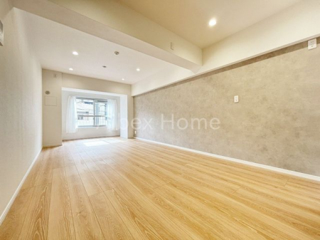 ���r���O�@-