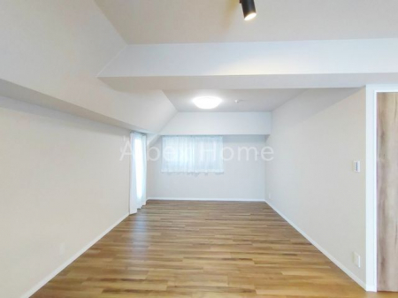 ���r���O�@-