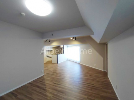 ���r���O�@-