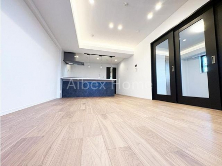 ���r���O�@-