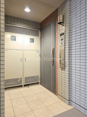 ���ց@-