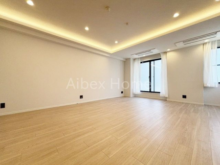 ���r���O�@-