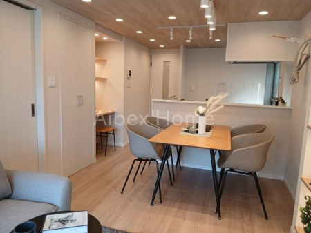 ���r���O�@-