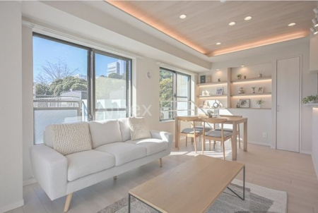 ���r���O�@-