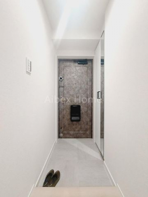 ���ց@-