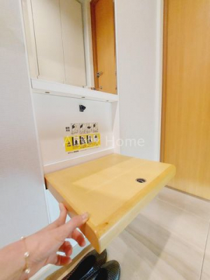 ���ց@-