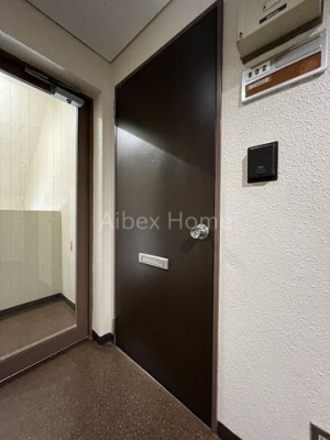 ���ց@-