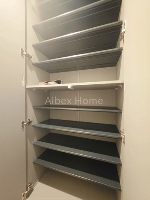���ց@-