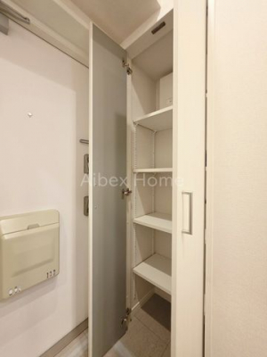 ���ց@-